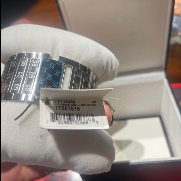 Gucci Watch - Picture 4 of 5